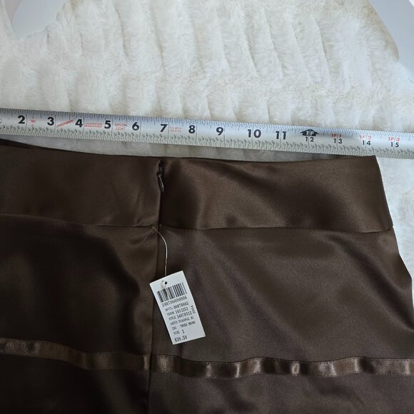Wet Seal Tweed Brown Skirt Size 1 About 21" Long (NWT) Waist is about 28" - Picture 9 of 10
